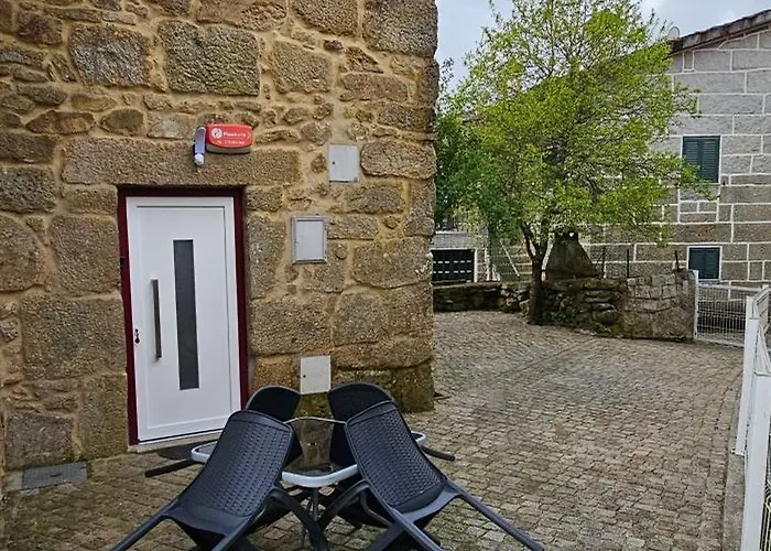 Ares Do Montemuro Campo Benfeito